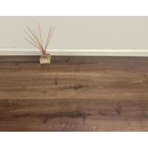 PISO FLOTANTE 1220X199X8.3MM (118) Caja 2.43m2